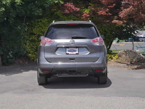 Used 2015 Nissan Rogue SL w/ SL Premium Package FWD image 19