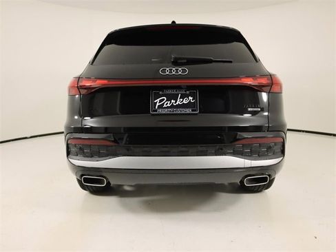 New 2025 Audi Q5 Prestige image 4