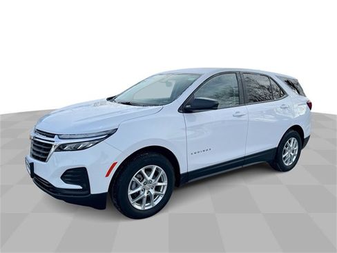 Certified 2023 Chevrolet Equinox LS w/ LS Convenience Package image 1