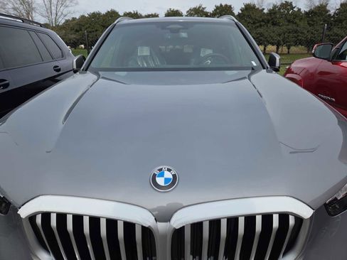 New 2026 BMW X5 xDrive40i w/ Premium Package image 11