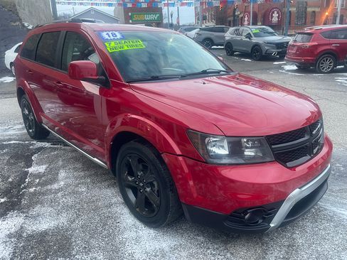Used 2018 Dodge Journey Crossroad w/ Nav & Sun Group image 3