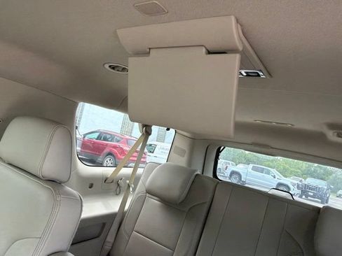 Used 2015 GMC Yukon XL Denali w/ Premium Package AWD/4WD image 73