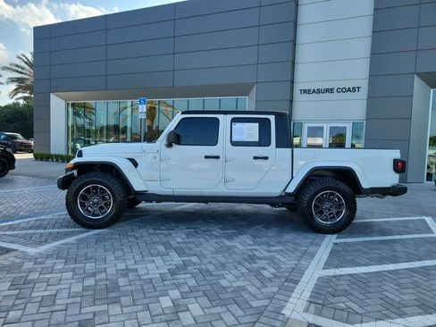 Used 2022 Jeep Gladiator Overland w/ Popular Equipment Package AWD/4WD image 2