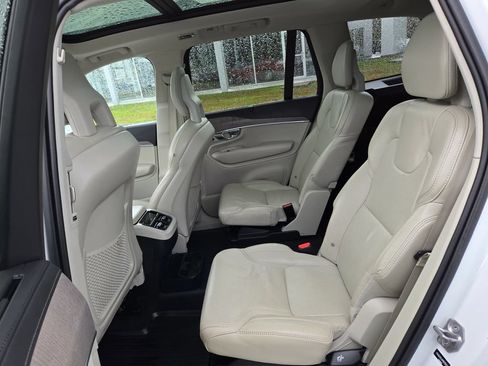 Used 2021 Volvo XC90 T6 Inscription w/ Climate Package AWD/4WD image 13
