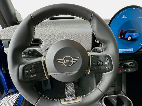 Certified 2025 MINI Cooper S image 10