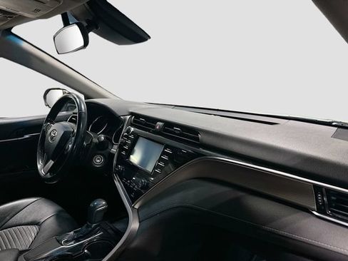 Used 2018 Toyota Camry SE FWD image 27