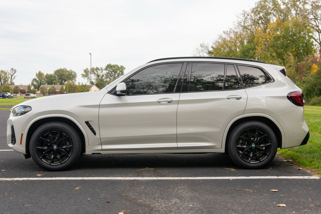 Certified 2024 BMW X3 xDrive30i w/ Premium Package AWD/4WD image 4