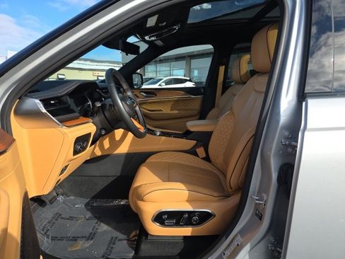 Used 2024 Jeep Grand Cherokee L Summit image 14