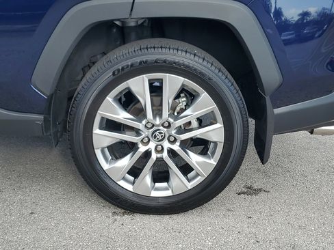 Used 2025 Toyota RAV4 XLE Premium image 35