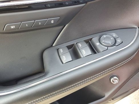 Used 2023 Buick Envision Essence AWD/4WD image 22