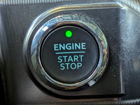 Certified 2023 Ford F150 Platinum w/ Equipment Group 701A High image 33