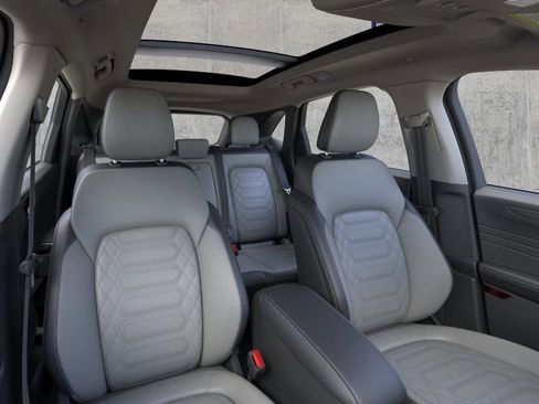 New 2024 Ford Escape SE w/ PHEV Premium Package FWD image 10