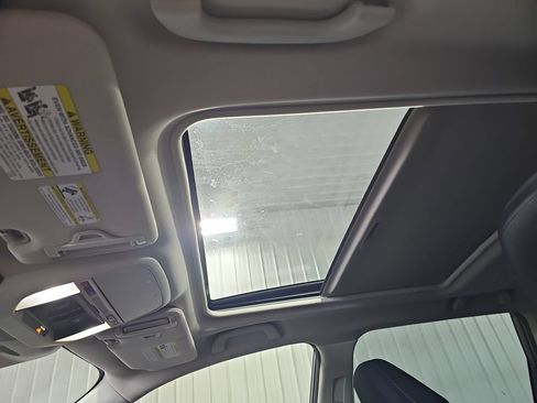 Used 2022 Subaru Forester Premium AWD/4WD image 30
