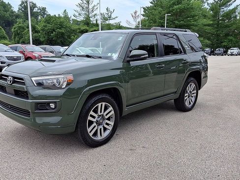 Used 2022 Toyota 4Runner TRD Sport w/ Technology Package AWD/4WD image 4
