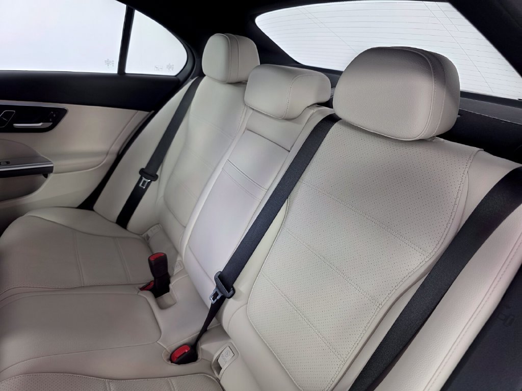 Certified 2023 Mercedes-Benz C 300 4MATIC Sedan image 16