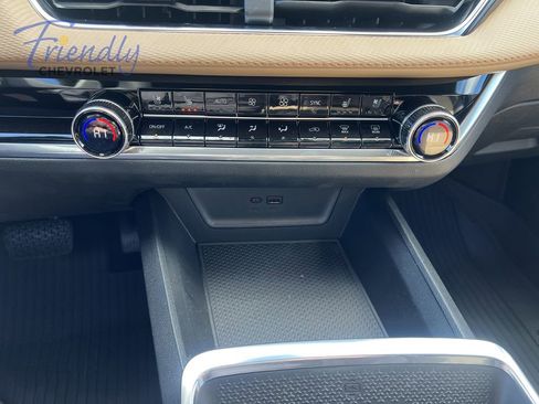 New 2026 Chevrolet Equinox ACTIV w/ Convenience Package III AWD/4WD image 9