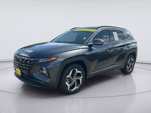 Used 2023 Hyundai Tucson Limited AWD/4WD image 3