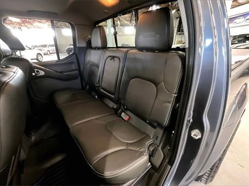 Used 2020 Nissan Frontier PRO-4X w/ Pro-4x Utility Package image 23