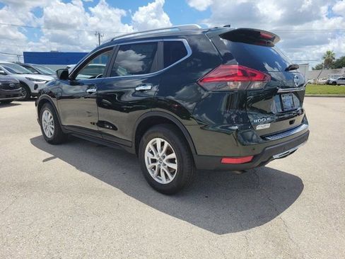 Used 2020 Nissan Rogue SV FWD image 4