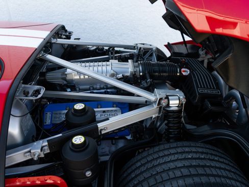 Used 2005 Ford GT image 47