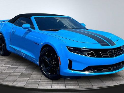 Used 2022 Chevrolet Camaro LT RWD image 12