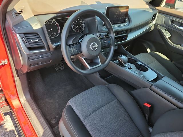 Used 2023 Nissan Rogue SV FWD image 9