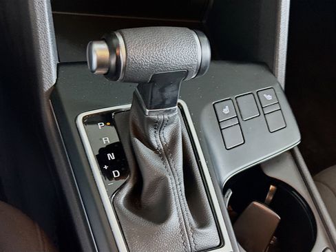 Used 2025 Kia Sportage LX image 24