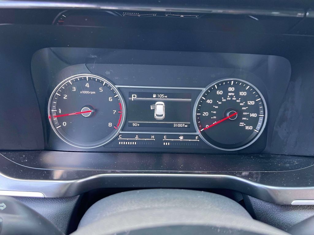 Certified 2023 Kia Sorento LX FWD image 25