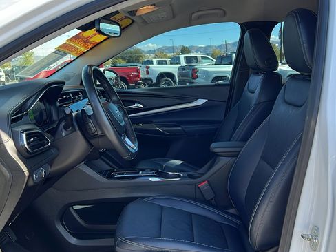 Certified 2023 Chevrolet Bolt EUV LT w/ Convenience Package image 29