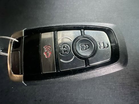 Used 2025 Ford Bronco Badlands AWD/4WD image 28