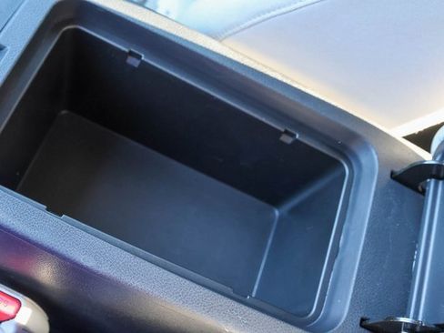 Used 2025 Nissan Altima 2.5 SV image 18