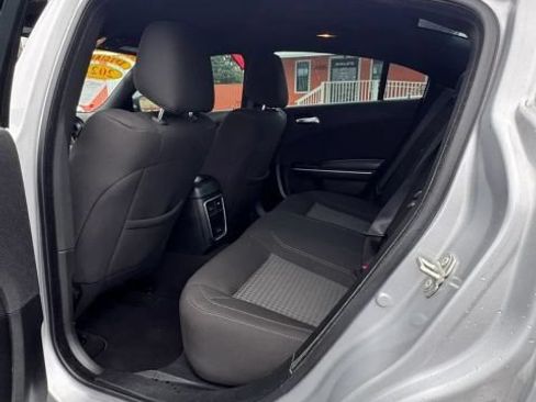 Used 2023 Dodge Charger SXT RWD image 8