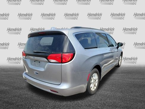 Used 2020 Chrysler Voyager Lxi FWD image 10