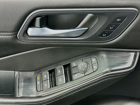 Used 2023 Nissan Rogue SL w/ SL Premium Package AWD/4WD image 15