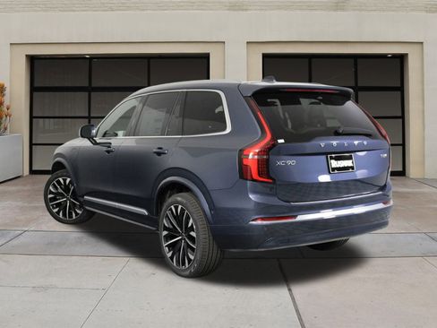 New 2026 Volvo XC90 T8 Ultra w/ Protection Package Premier AWD/4WD image 3