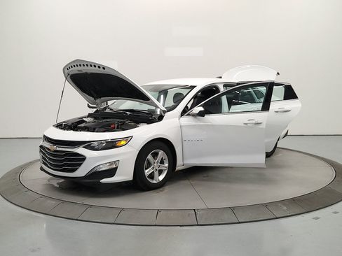 Used 2024 Chevrolet Malibu LS w/ Driver Confidence Package FWD image 12