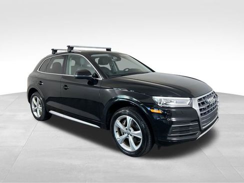 Used 2020 Audi Q5 2.0T Premium w/ Convenience Package image 8