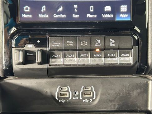 Used 2022 RAM 3500 Big Horn w/ Safety Group B image 22