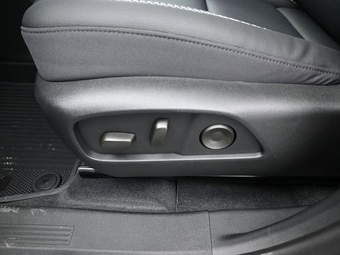 New 2026 GMC Terrain Denali w/ LPO, Black Badging Package image 10