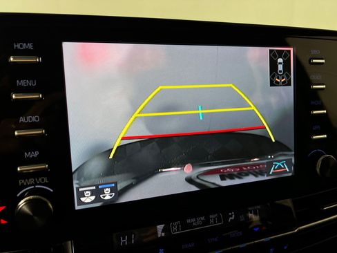 Certified 2023 Toyota Sienna Limited image 20