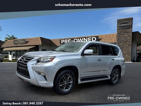 Used 2015 Lexus GX 460 w/ Premium Package AWD/4WD image 3