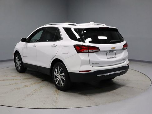 Used 2024 Chevrolet Equinox Premier AWD/4WD image 9