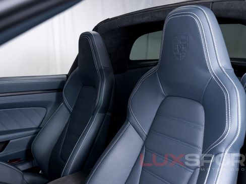 Used 2024 Porsche 911 Targa 4 GTS image 20