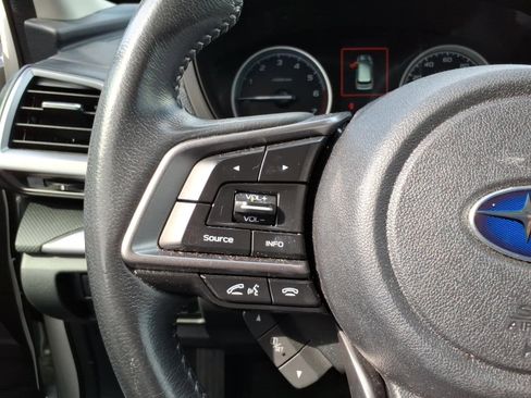 Used 2023 Subaru Forester Premium AWD/4WD image 12