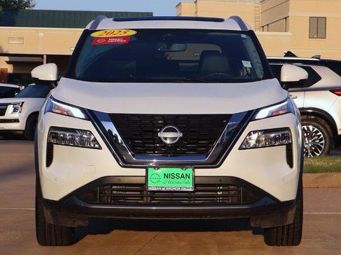 Certified 2023 Nissan Rogue SL w/ SL Premium Package FWD image 3
