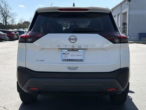 Certified 2023 Nissan Rogue S image 4