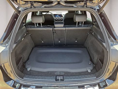 Used 2025 Mercedes-Benz GLA 250 image 13