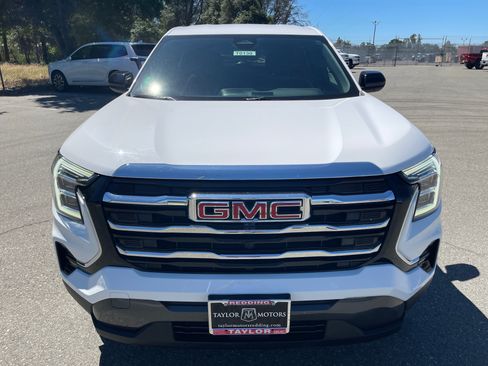 Used 2025 GMC Terrain Elevation AWD/4WD image 2