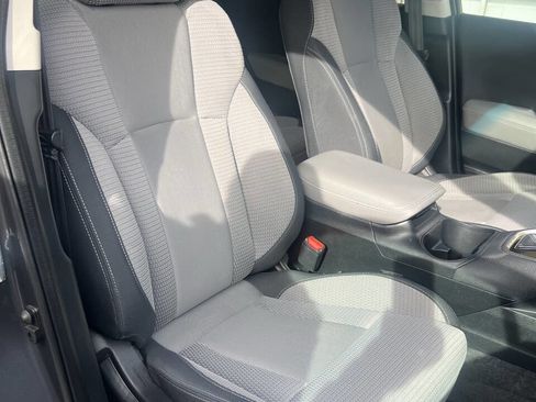 Used 2022 Subaru Outback Premium image 23