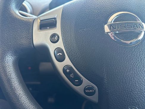 Used 2012 Nissan Rogue SV w/ Premium Pkg image 13